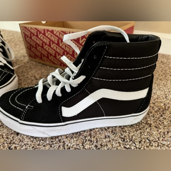 Vans Sk8 Hi Shoe - Picture 5 of 7
